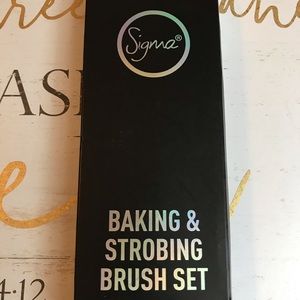 **NIB** Sigma Baking and Strobing Brush Set